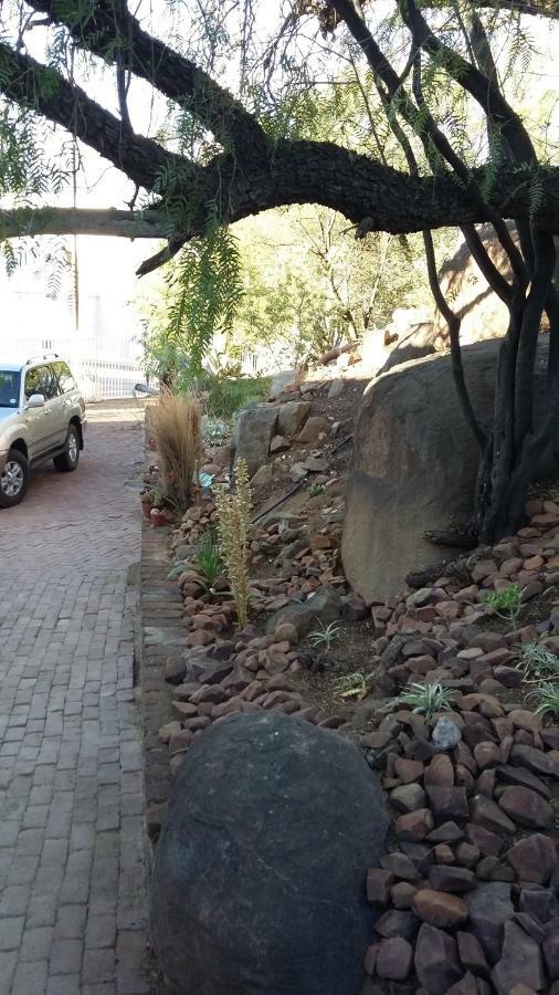Karoo-Koppie Hotel Colesberg Exterior photo