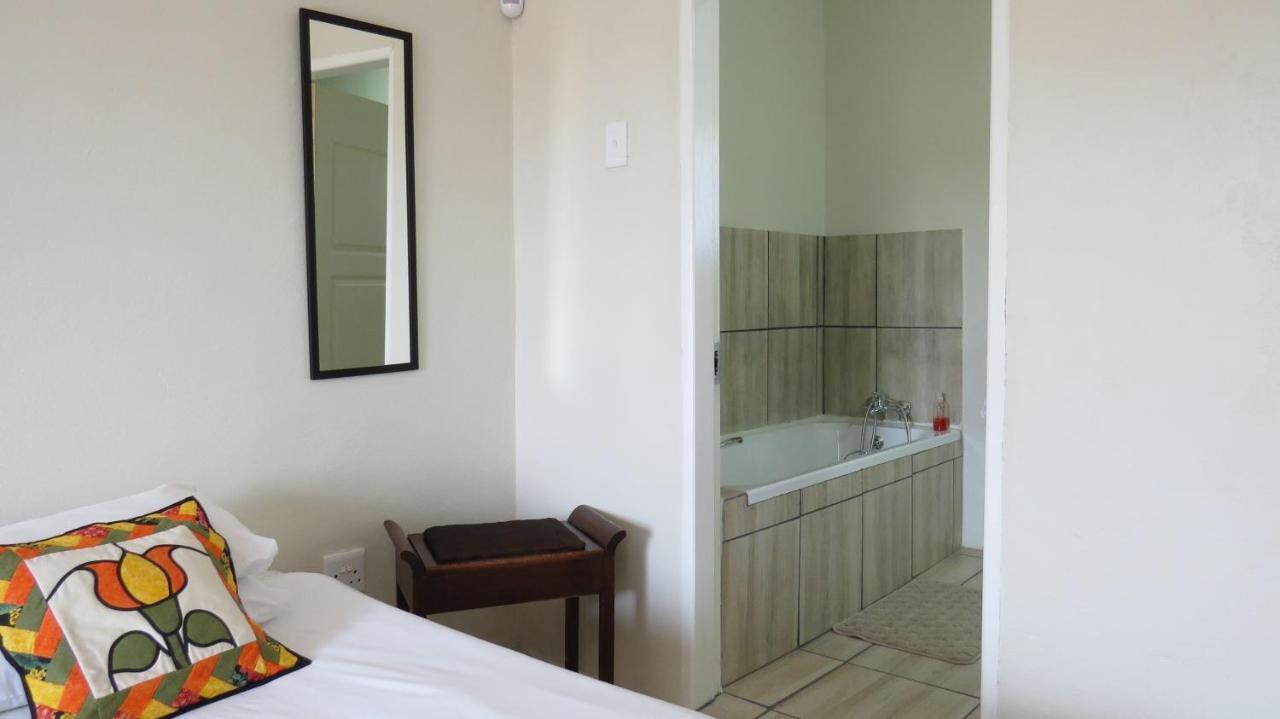 Karoo-Koppie Hotel Colesberg Exterior photo